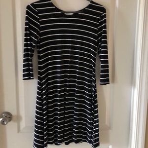 Quarter sleeved T-shirt dress